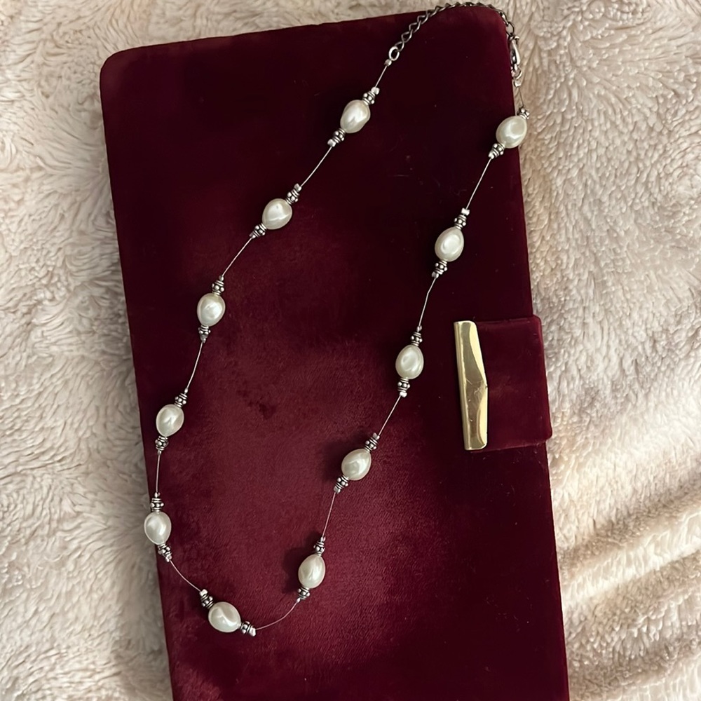 Beautiful Baroque Pearls on Fishline chain 18” *lobster clasp needs repair.